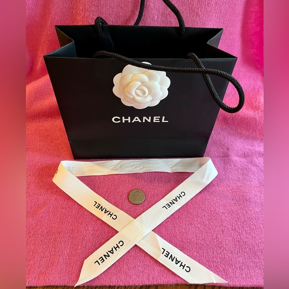 Chanel Shopping Bag and Chanel Ribbon - Picture 15 of 16